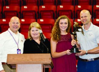 Maddie Heirs Wins 2018 Taylor Haugen Trophy