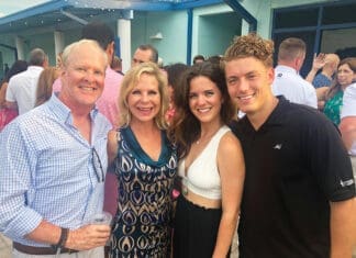 Sip & Splash Brings Locals Together Emerald Coast Fitness Foundation’s second annual Sip & Splash: An Aquatic Affair