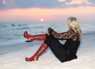 Around the Globe with Rockwell Tharp Ladies Boutique