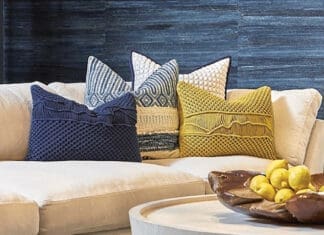 Throw Pillows 101: The Do’s and Don’ts Throw pillows