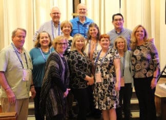 Writing Off into the Sunset: Destin Word Weavers Brings Authors Together Destin Word Weavers