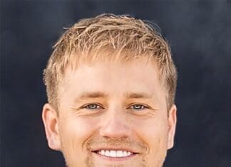 Christopher Howse Headshot (1)